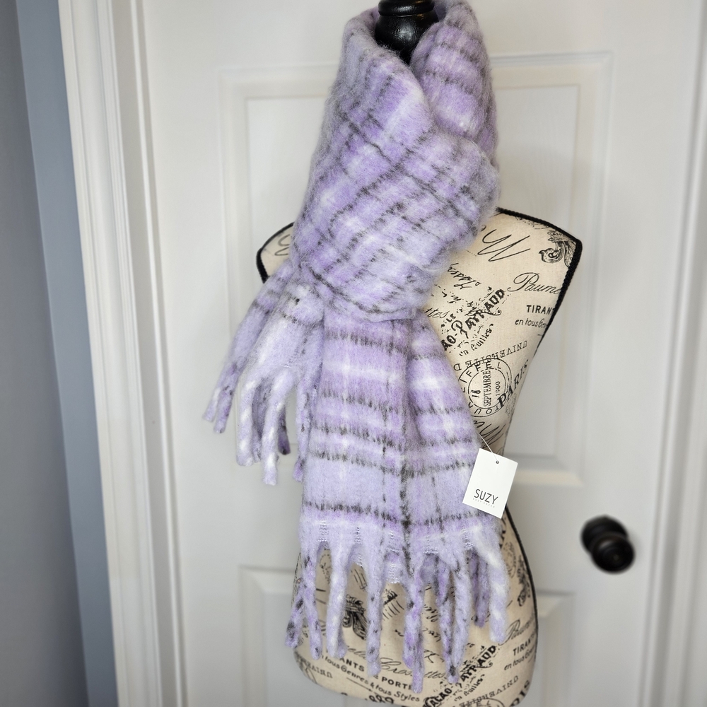 NWT Suzy Shier Oversized Chunky Scarf Purple Black Plaid Cozy Winter Shawl OS